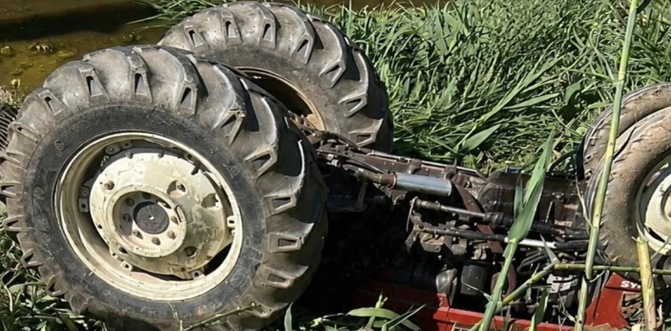 Devrilen traktörün altında kalan kadın hayatını kaybetti