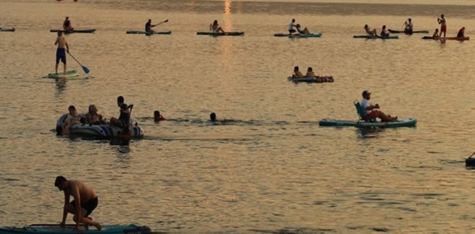 Sapanca Gölü'nde mahsur kalan 35 kişi kurtarıldı